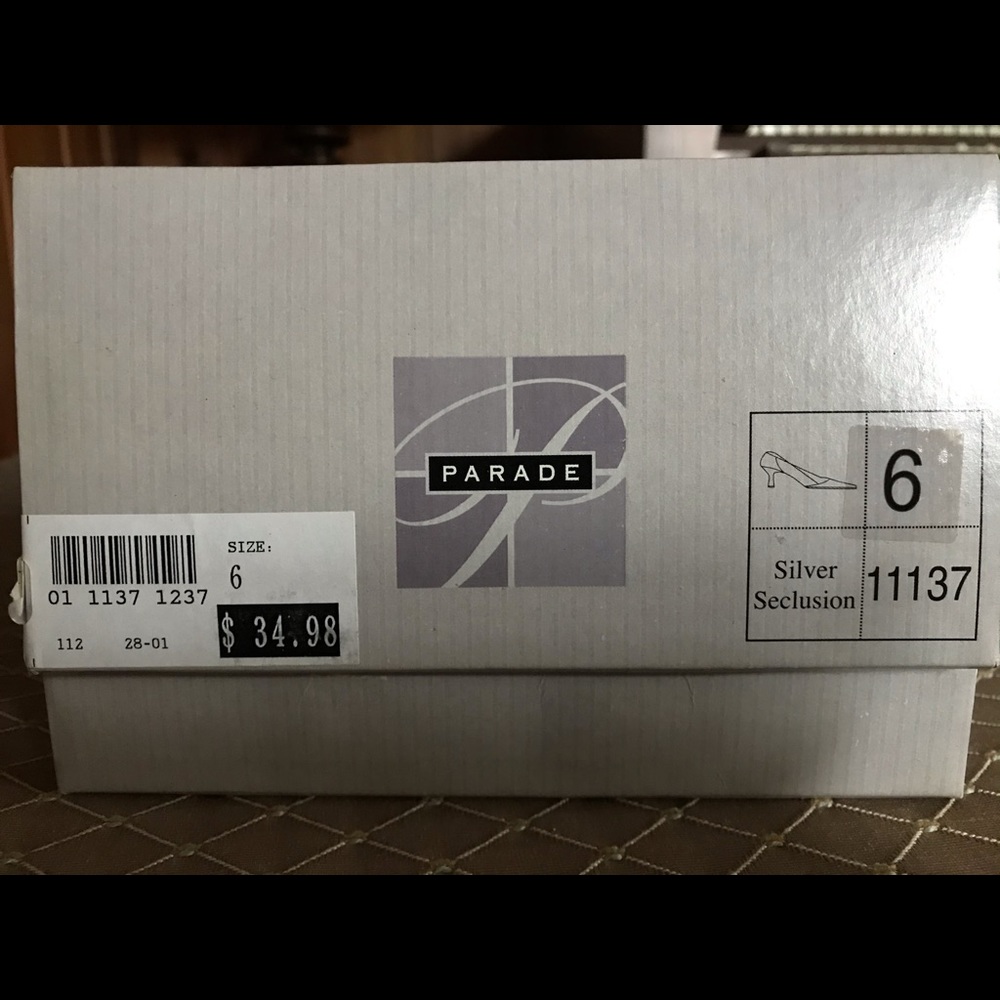 Women’s Heels - Picture 5 of 5